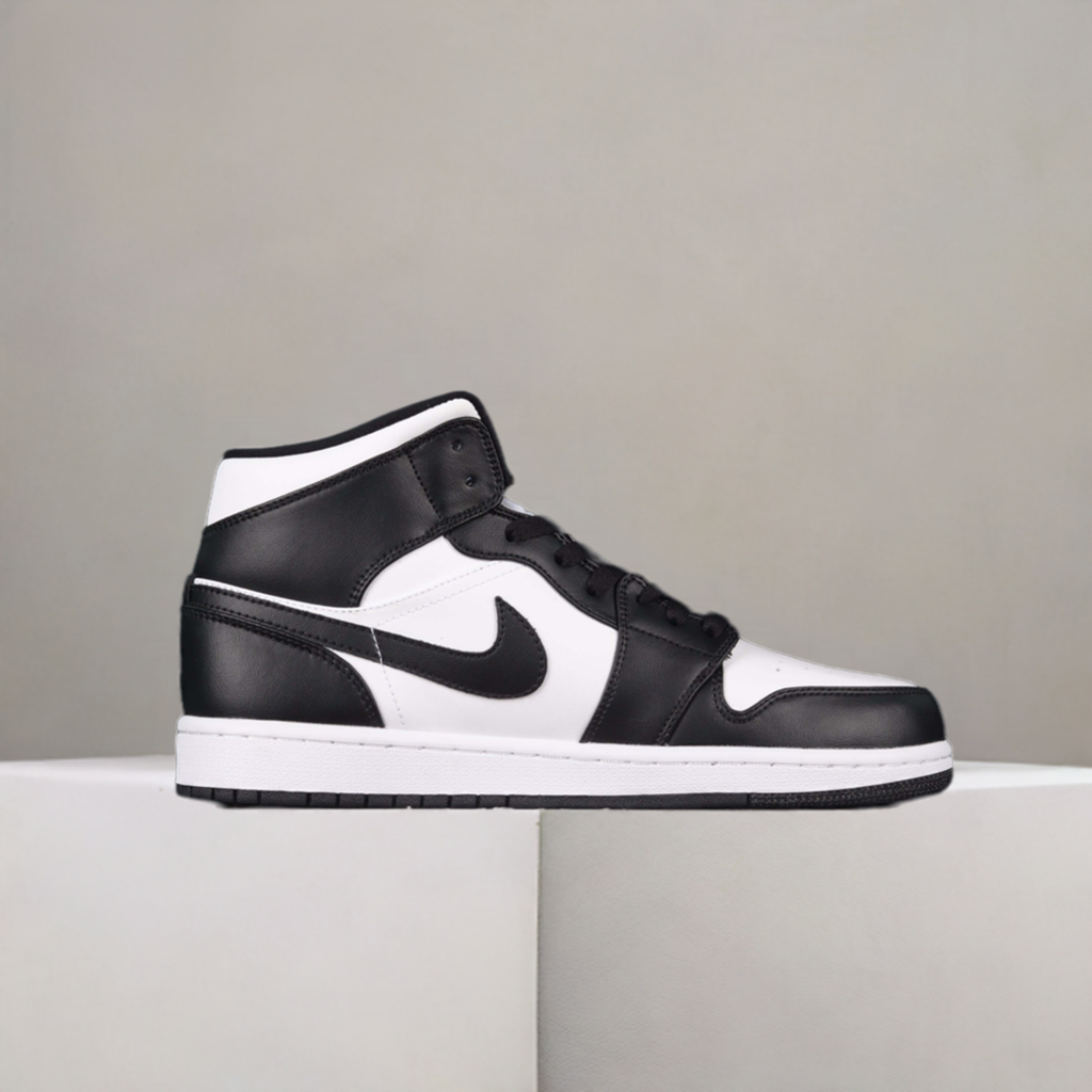 Air Jordan 1 Mid Panda